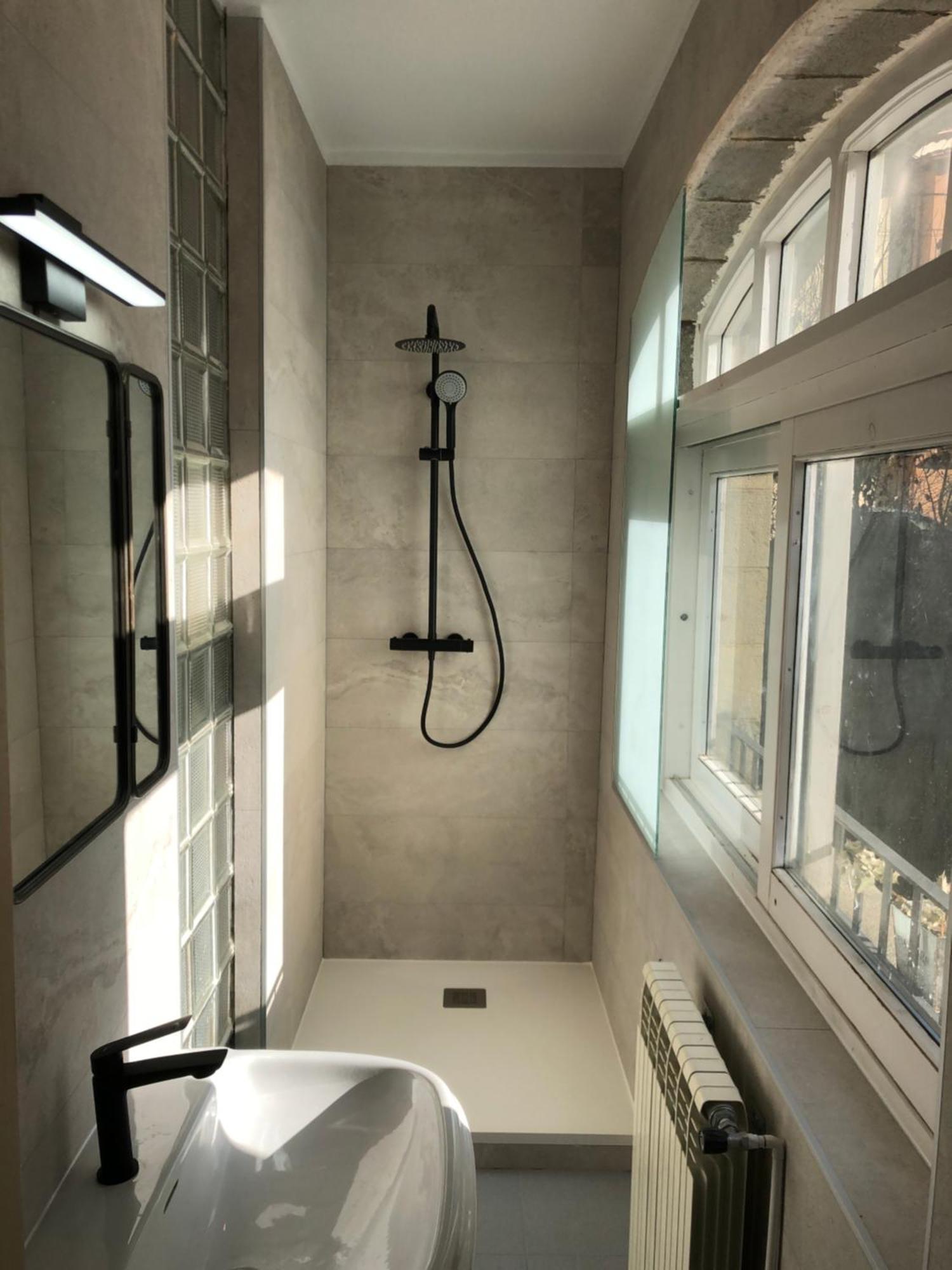 Maison Biscuit. Apartament A La Placa De La Vila Кампродон Екстериор снимка